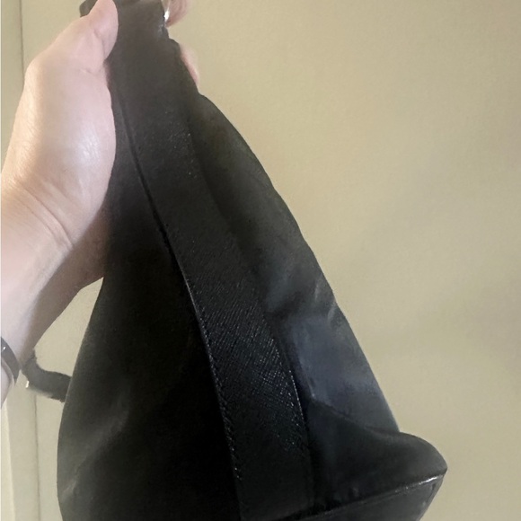 Prada nylon hobo shoulder bag - Picture 4 of 7